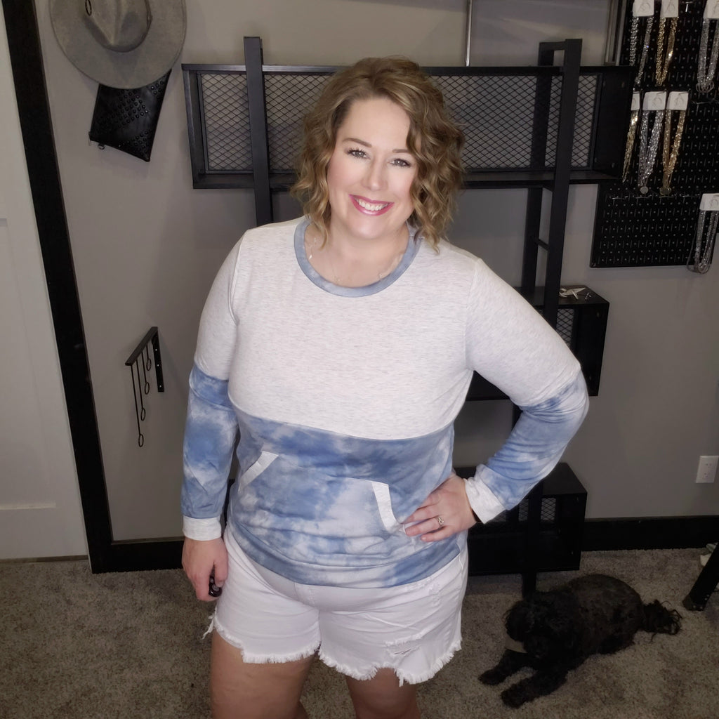 Tour The Town Pullover Top - Blue