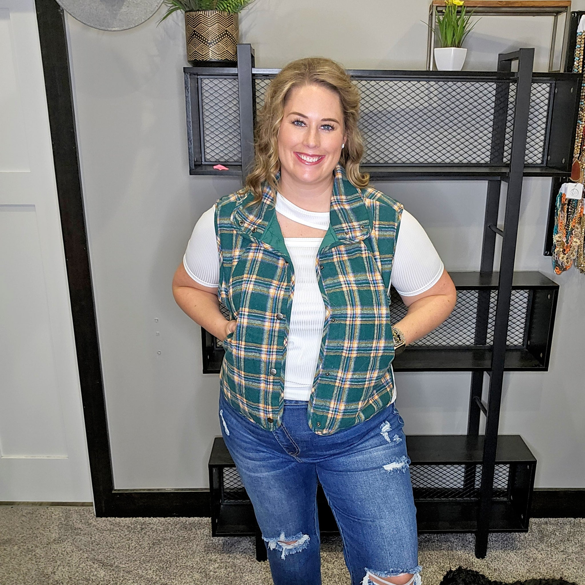 Give Me The Rundown Plaid Vest - Hunter Green