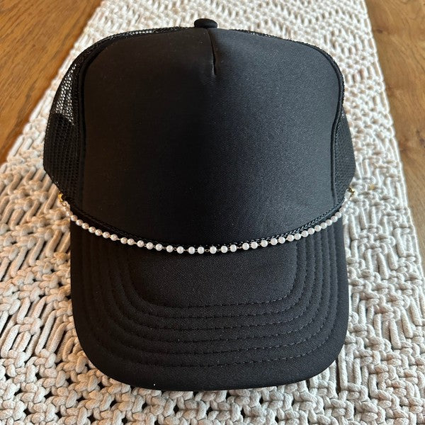 Pearl Trucker Hat Chain