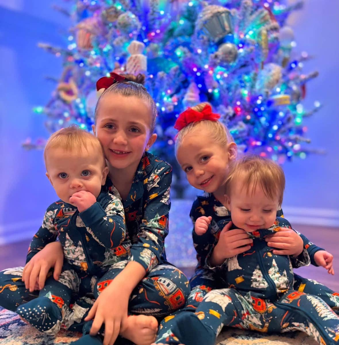 KIDS - North Pole Express Convertible Zippee - Preemie