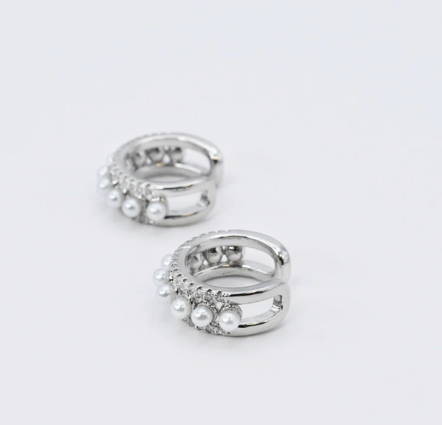 Pearly Ear Cuff - Silver - Treasure Jewels